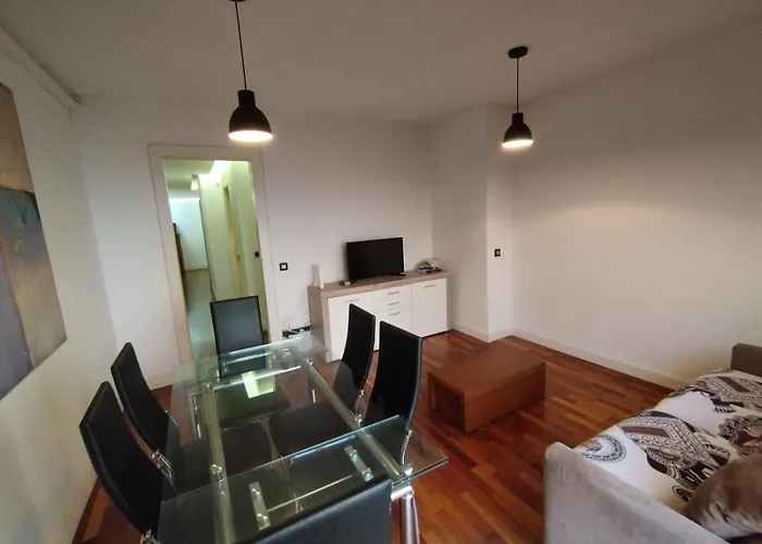 Acogedor Apartamento climatizado supercéntrico con Parking y Ascensor en el corazón de Tarragona