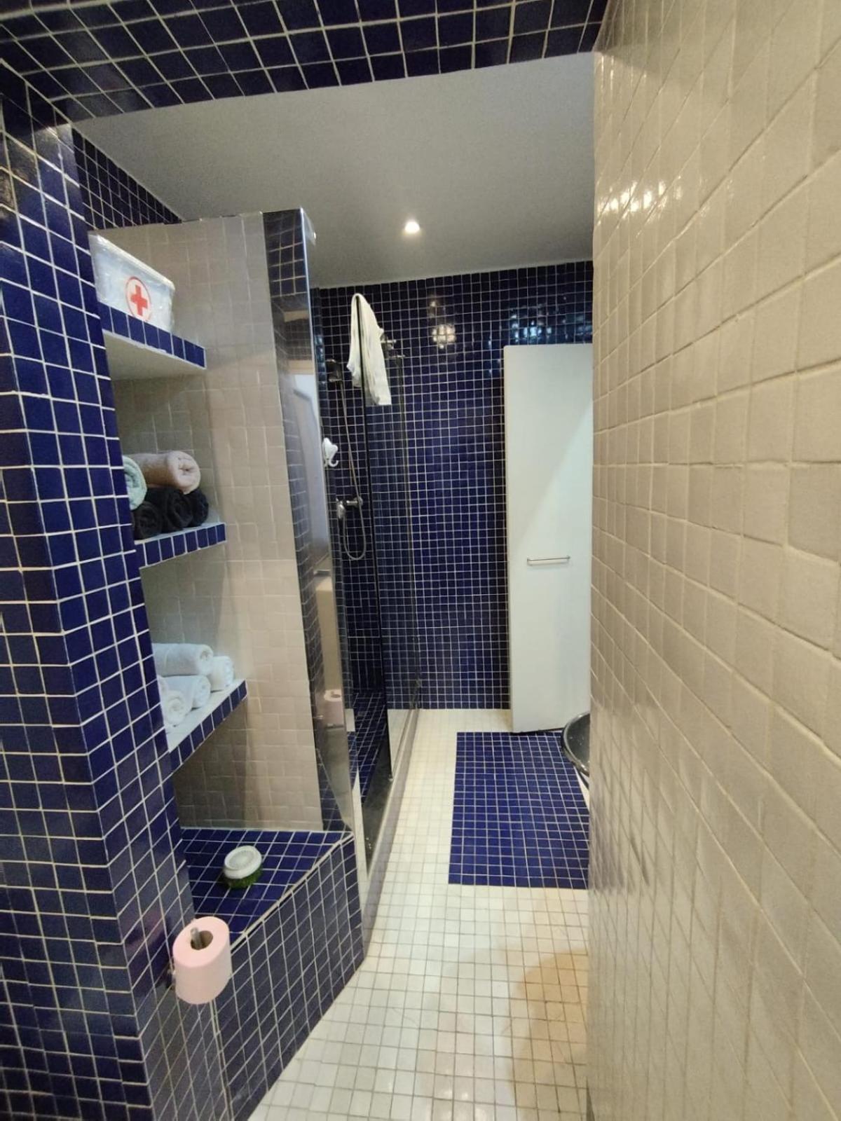 Apartamento Acogedor Climatizado Supercéntrico Con Parking Y Ascensor En El Corazón De *